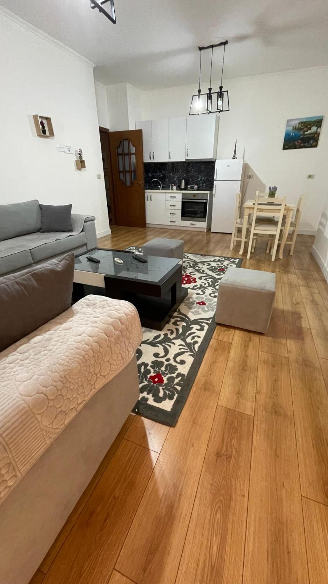 Apartament Center Tirana Extérieur photo